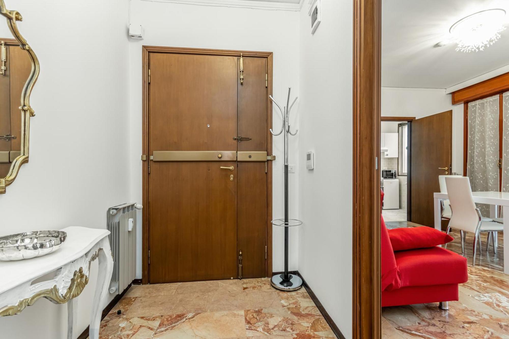 Apartment In Central Mestre With Parking! Βενετία Εξωτερικό φωτογραφία